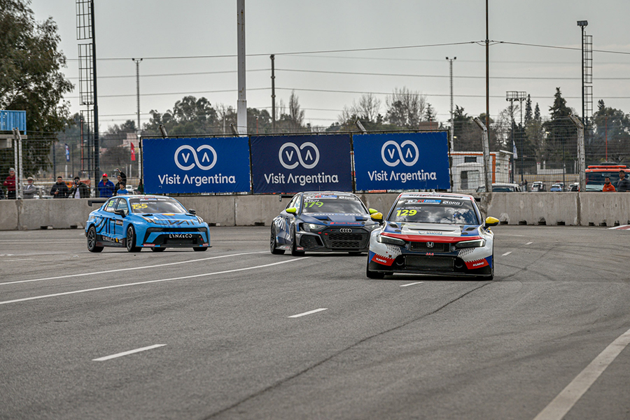 Home race win for N&eacute;stor Girolami in La Pedrera&rsquo;s Race 2