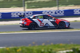 N&eacute;stor Girolami and Mikel Azcona top practice at Vallelunga