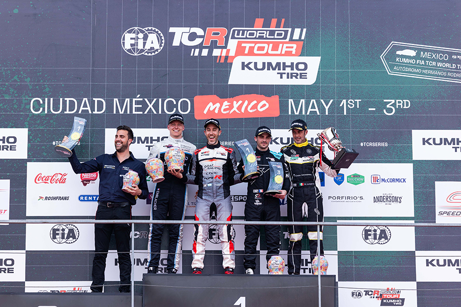 Guerrieri wins Race 2 by a whisker ahead of Ehrlacher