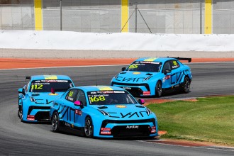 Ehrlacher deprives teammate Urrutia of Race 1 victory in Spain