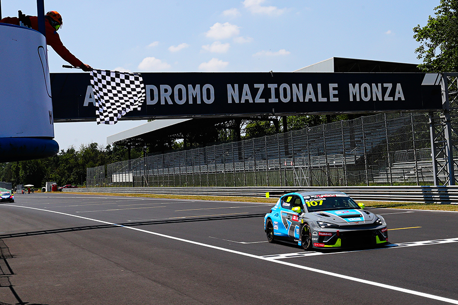 Aur&eacute;lien Comte charges to his and CUPRA&rsquo;s maiden win at Monza