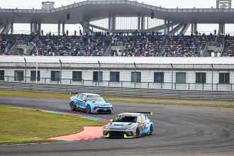 Comte wins Race 1, as Lynk & Co Cyan Racing takes Teams&rsquo; title