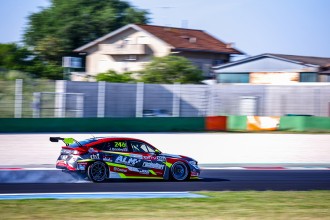 Jenson Brickley happy to rescue potential Race 2 pole