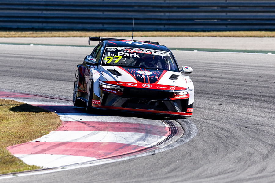 Junesung Park and Mikel Azcona lead practice sessions at Inje